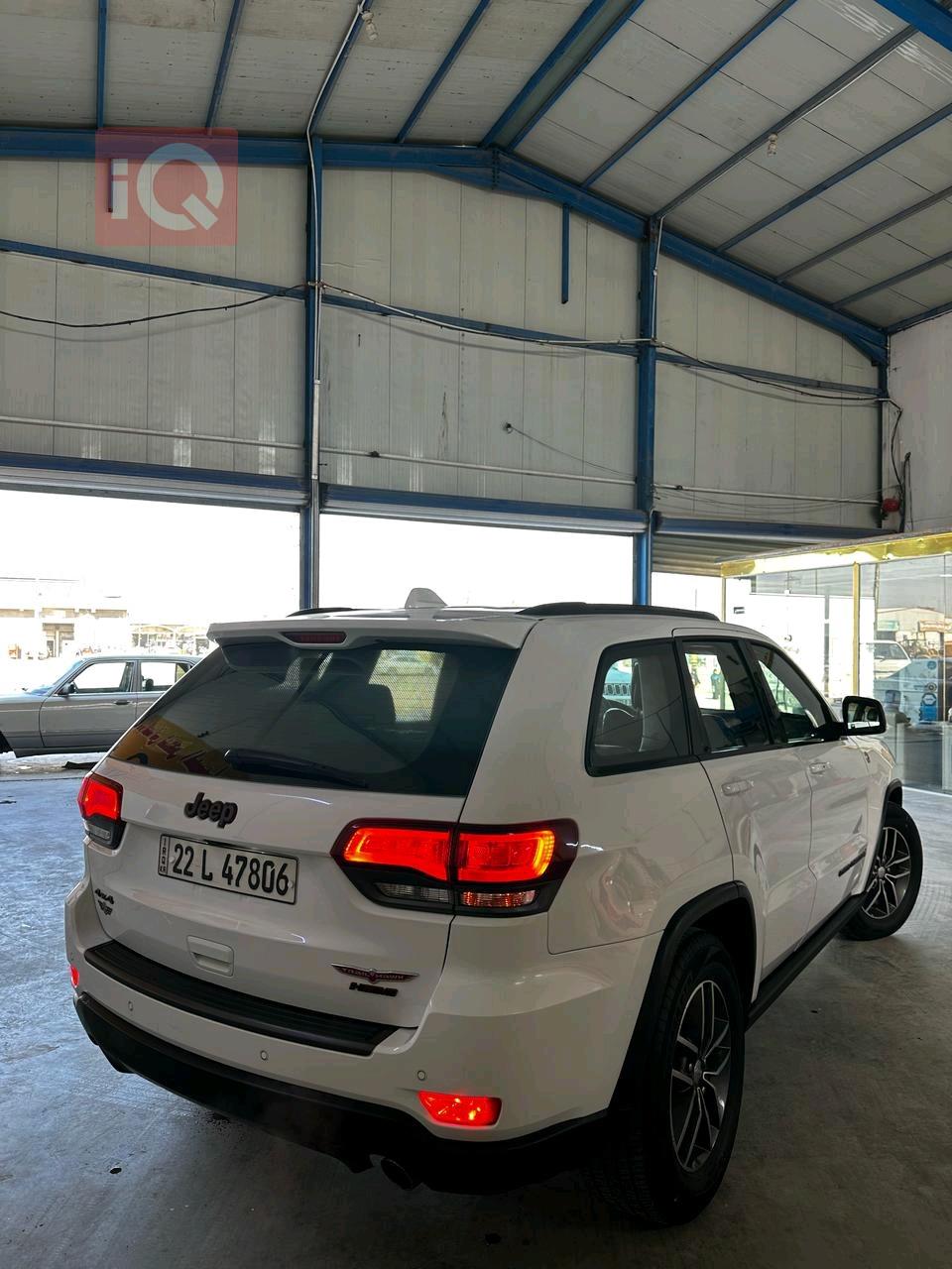 جیپ گراند شیرۆکی